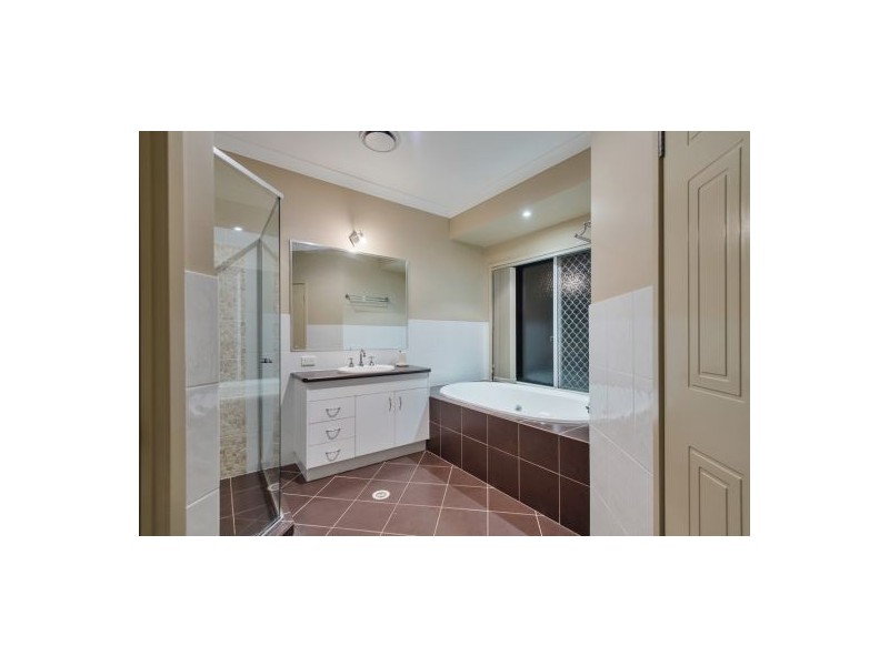 6 Kingtide Lane, Coomera Waters QLD 4209