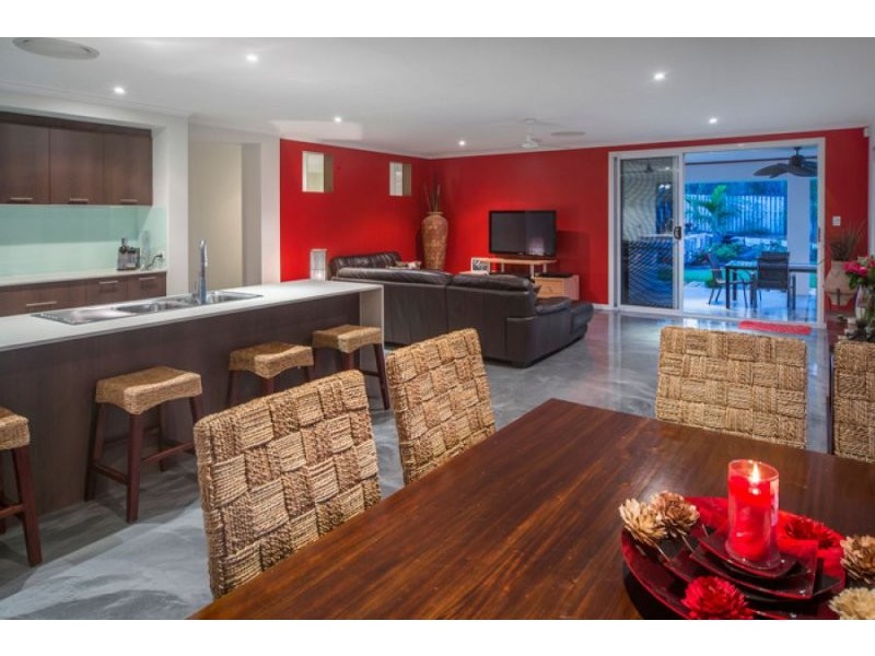 16 Pathfinder Road, Coomera Waters QLD 4209