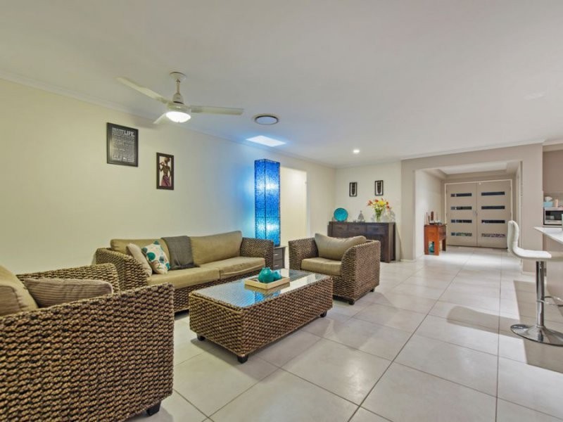 3 Ausmaid Lane, Coomera Waters QLD 4209