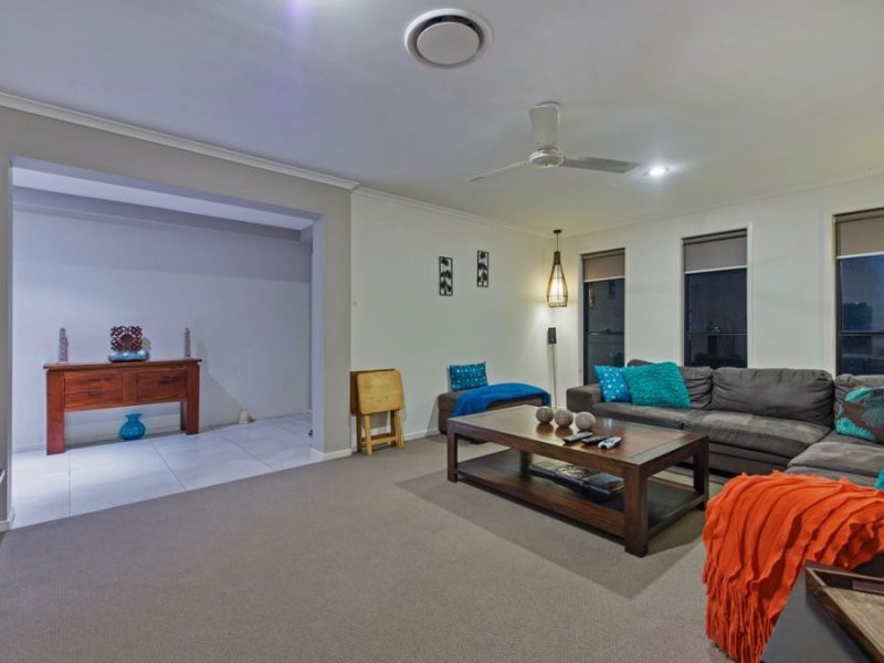 3 Ausmaid Lane, Coomera Waters QLD 4209