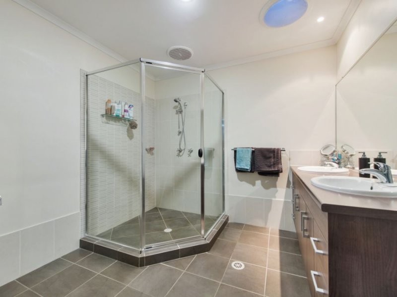 3 Ausmaid Lane, Coomera Waters QLD 4209