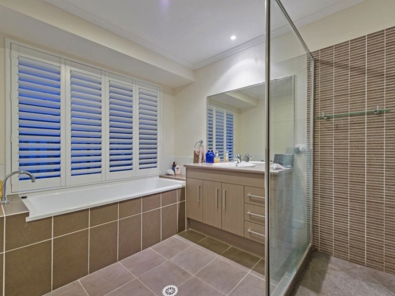 3 Ausmaid Lane, Coomera Waters QLD 4209