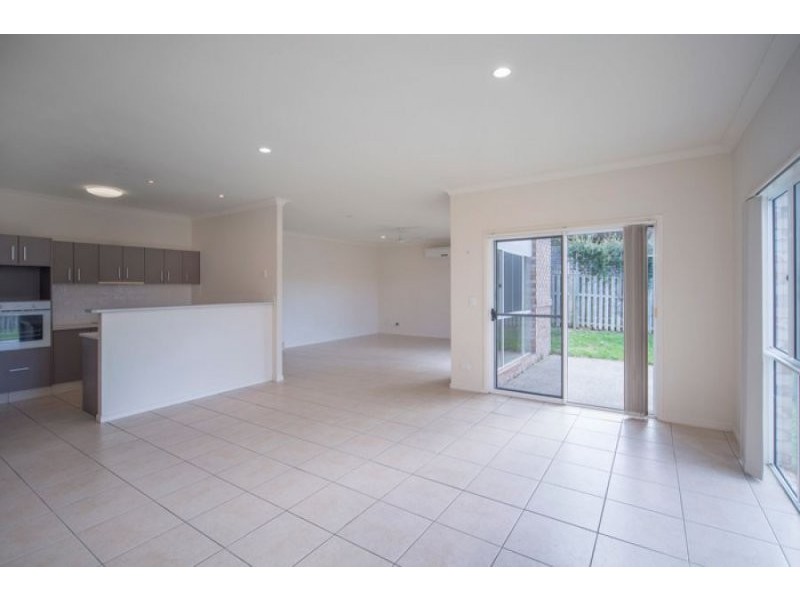 25 Heather Drive, Upper Coomera QLD 4209