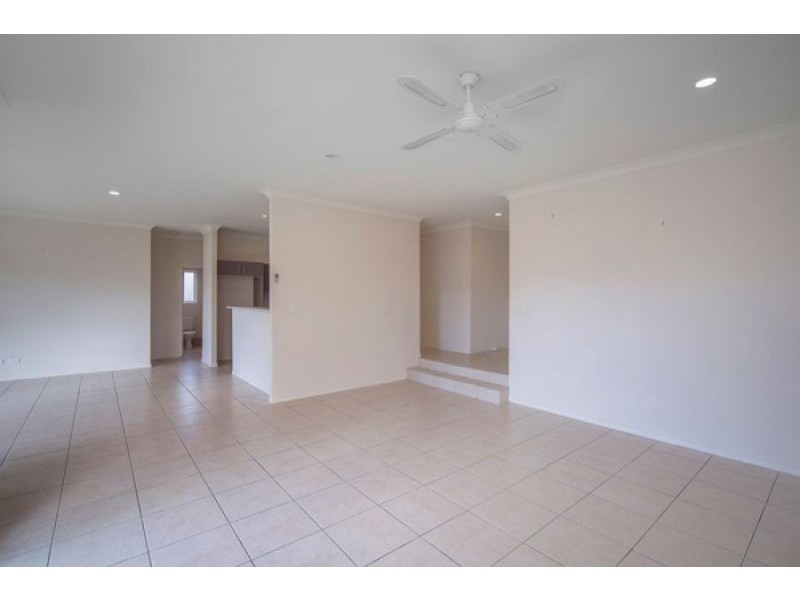 25 Heather Drive, Upper Coomera QLD 4209