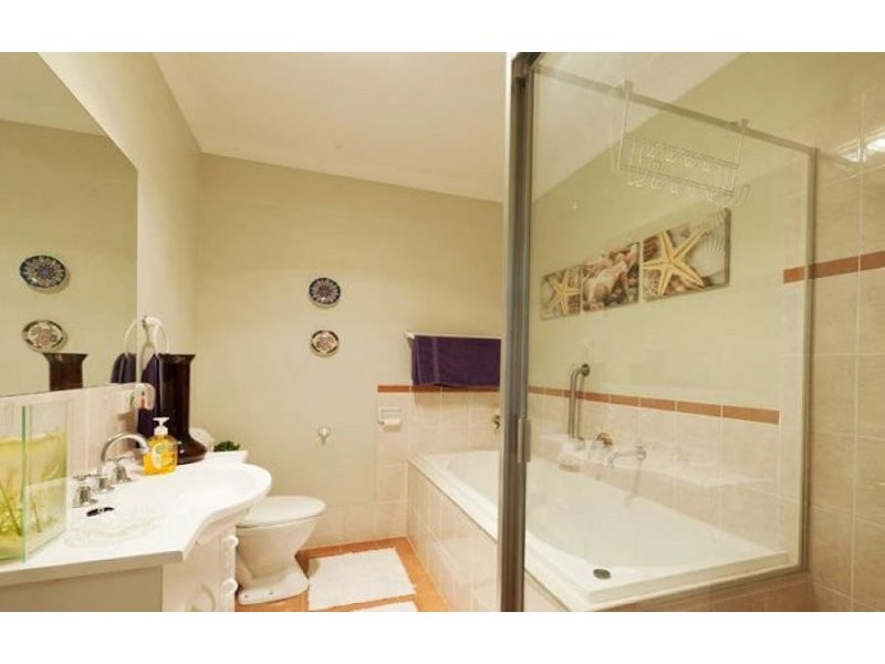 52 Buccaneer Way, Coomera Waters QLD 4209