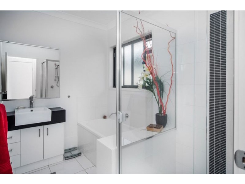 31 Christopher Street, Pimpama QLD 4209