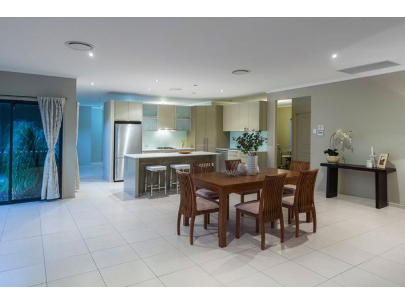 2 Southerly Lane, Coomera Waters QLD 4209