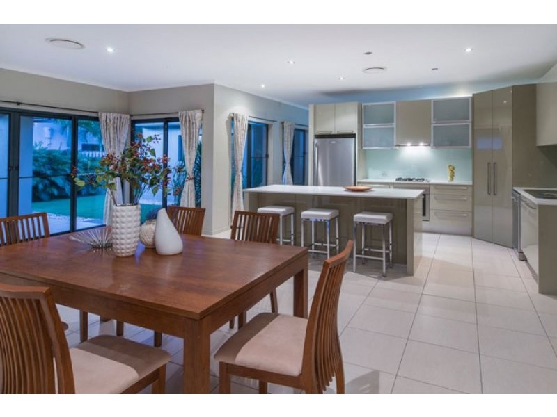 2 Southerly Lane, Coomera Waters QLD 4209