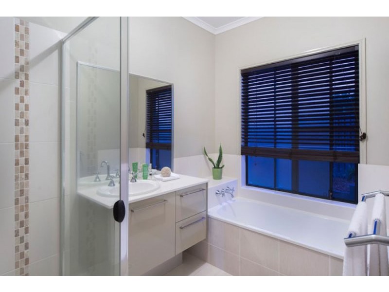 2 Southerly Lane, Coomera Waters QLD 4209