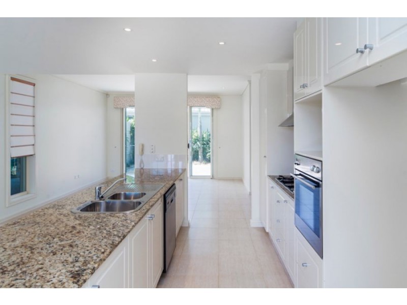37 Brindabella Close, Coomera Waters QLD 4209