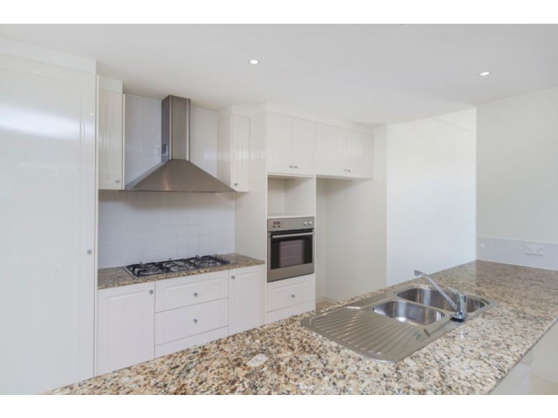 37 Brindabella Close, Coomera Waters QLD 4209
