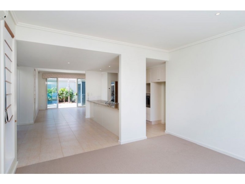37 Brindabella Close, Coomera Waters QLD 4209