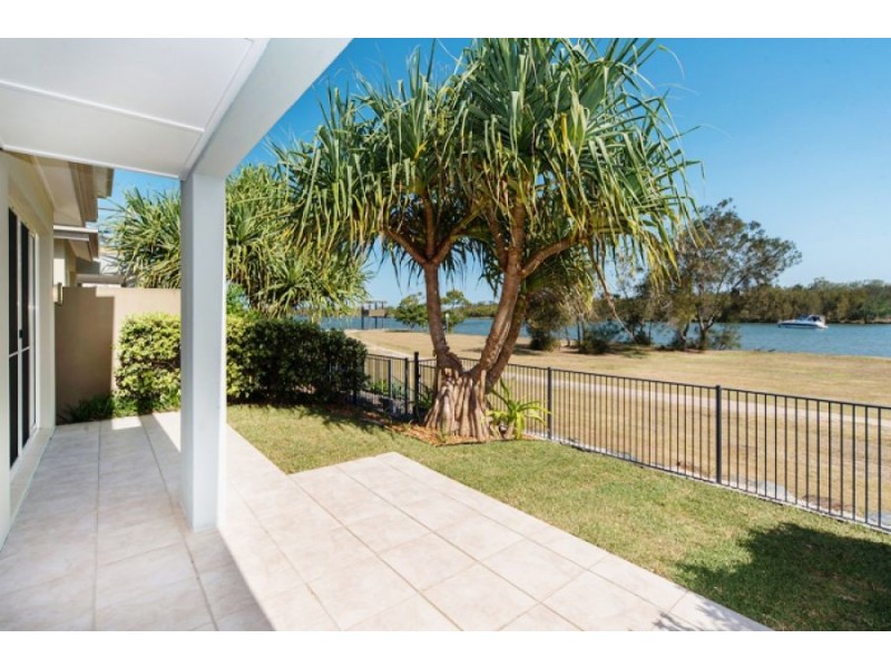 37 Brindabella Close, Coomera Waters QLD 4209