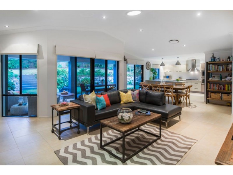 27 Ceil Cct, Coomera Waters QLD 4209