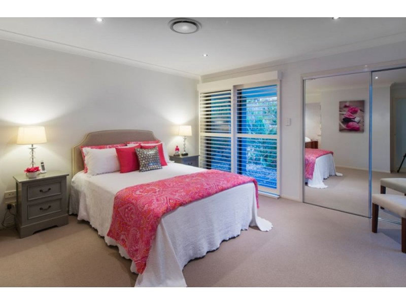 27 Ceil Cct, Coomera Waters QLD 4209