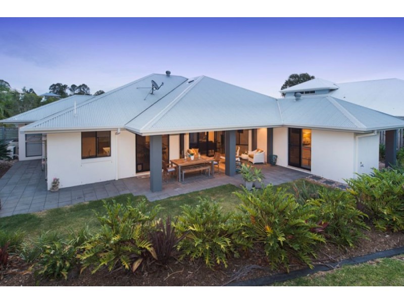 27 Ceil Cct, Coomera Waters QLD 4209