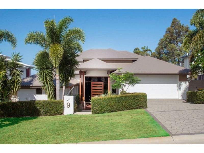 9 Village High Crescent, Coomera Waters QLD 4209