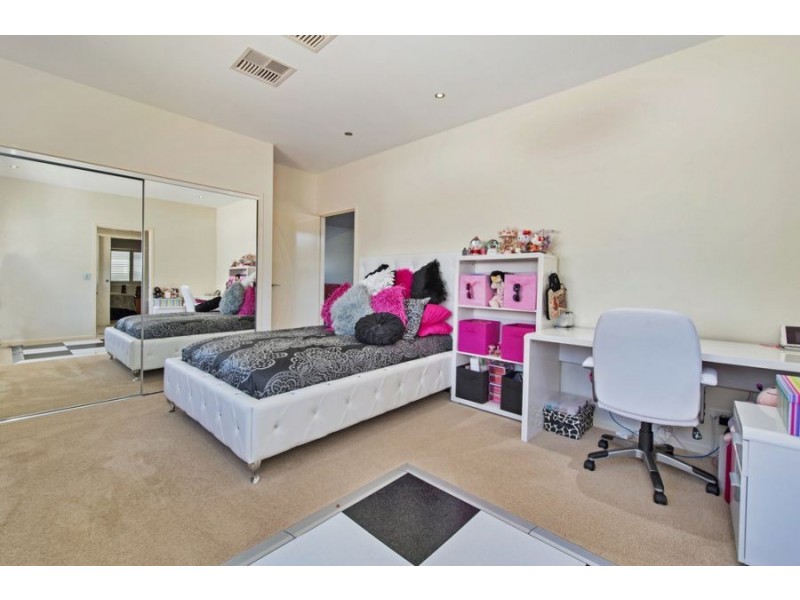 31 Westward Way, Coomera Waters QLD 4209