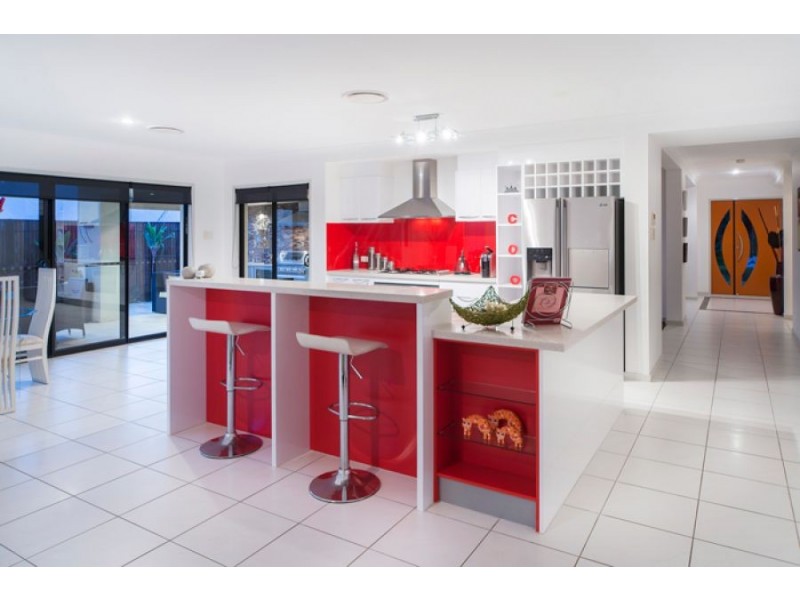 33 Ceil Circuit, Coomera Waters QLD 4209