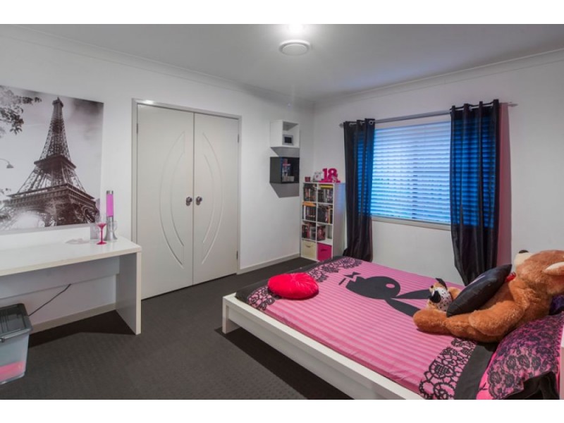 33 Ceil Circuit, Coomera Waters QLD 4209
