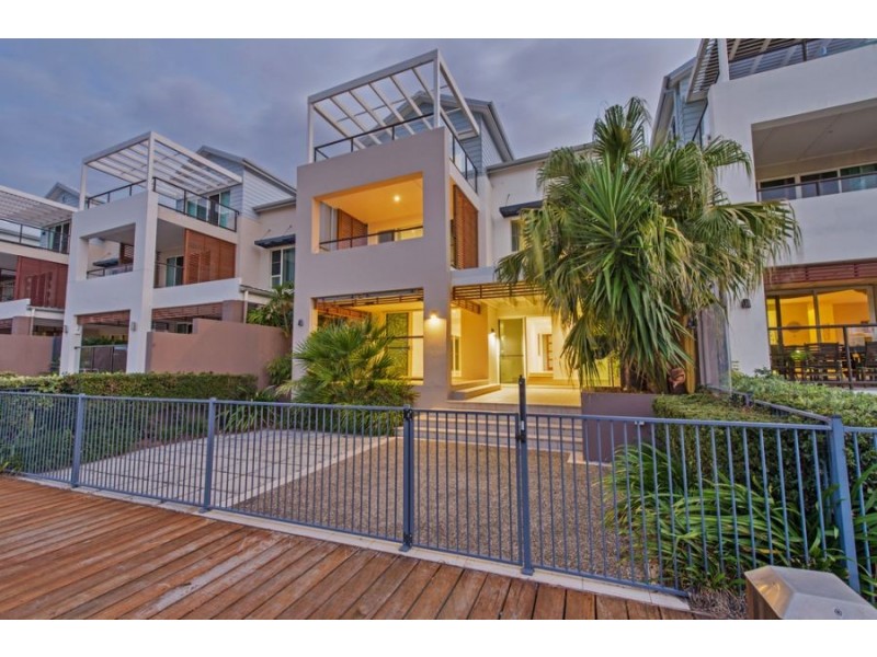 34 Brindabella Close, Coomera Waters QLD 4209