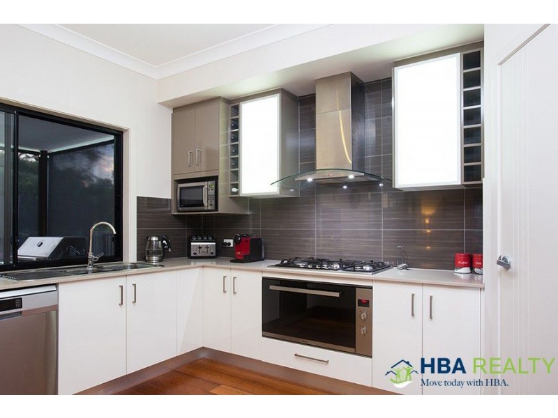 8 Skandia Terrace, Coomera Waters QLD 4209