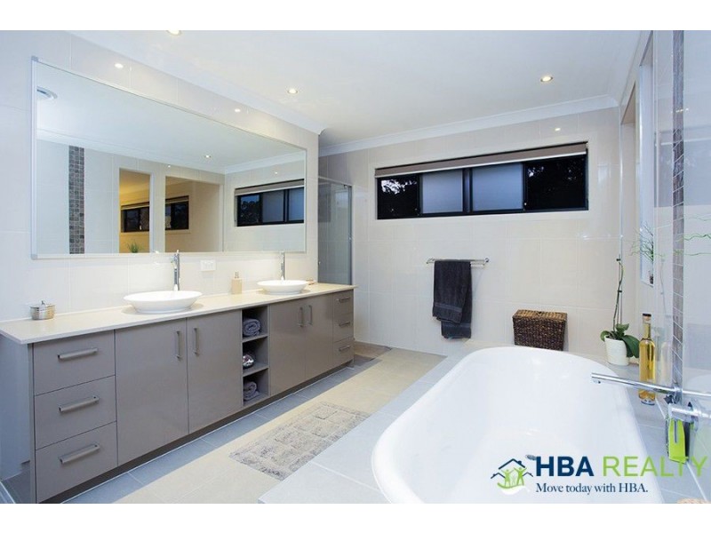 8 Skandia Terrace, Coomera Waters QLD 4209