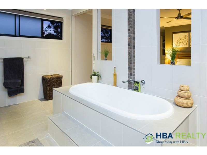 8 Skandia Terrace, Coomera Waters QLD 4209