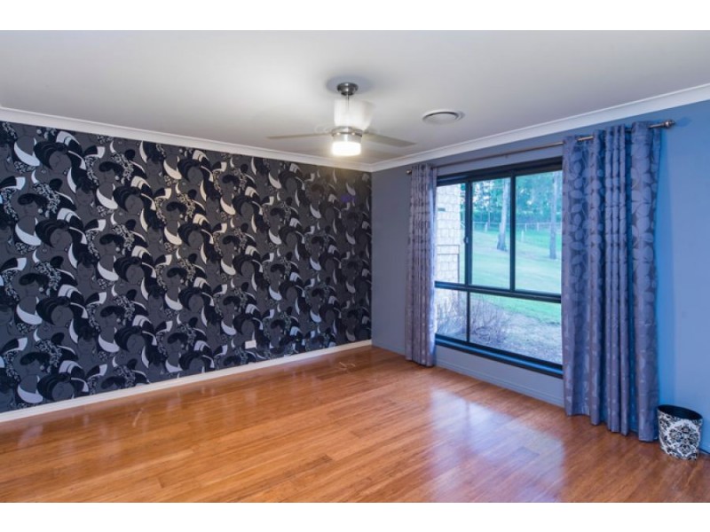 59 Crystal Creek Road, Willow Vale QLD 4209