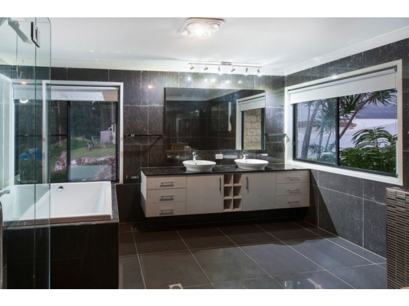 59 Crystal Creek Road, Willow Vale QLD 4209