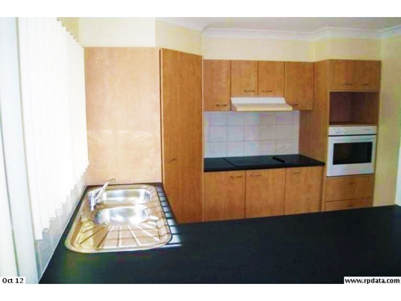 33 Papara Street, Pacific Pines QLD 4211