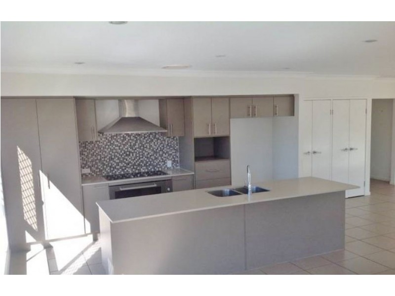 22 Bottletree Court, Coomera QLD 4209