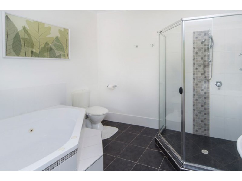20 Slipstream Rd, Coomera Waters QLD 4209