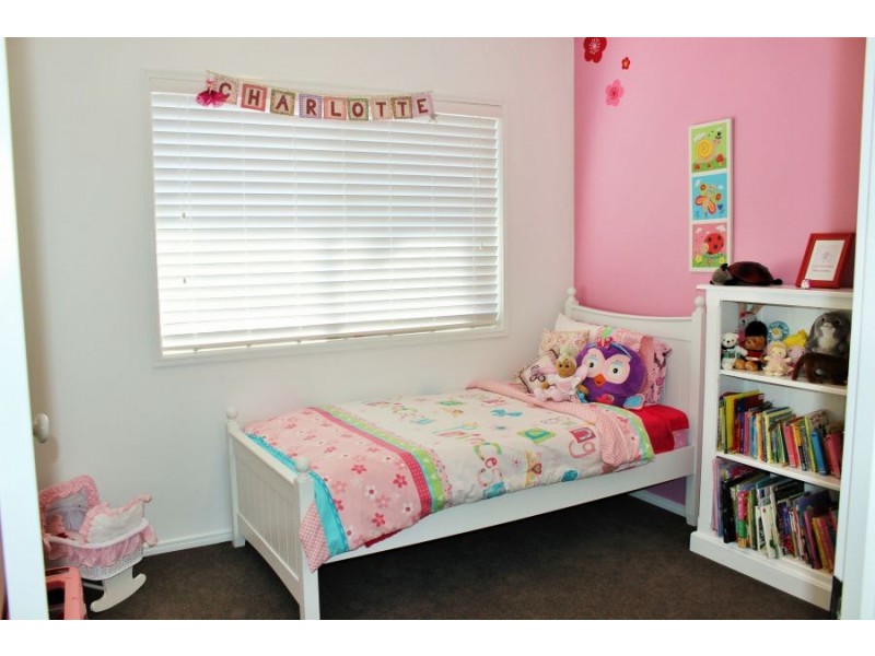 20 Slipstream Rd, Coomera Waters QLD 4209