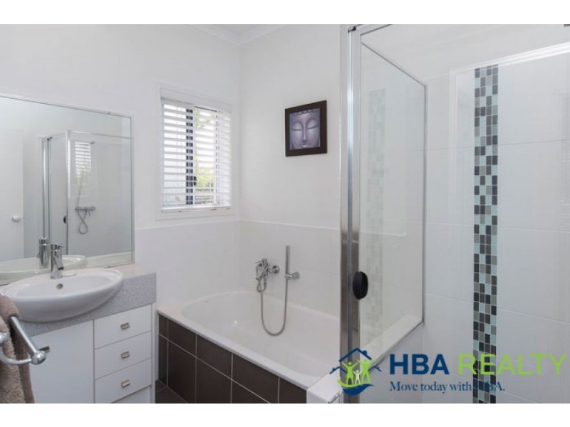 20 Slipstream Rd, Coomera Waters QLD 4209
