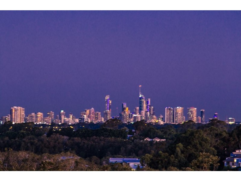 9 Saltash Court, Coomera Waters QLD 4209