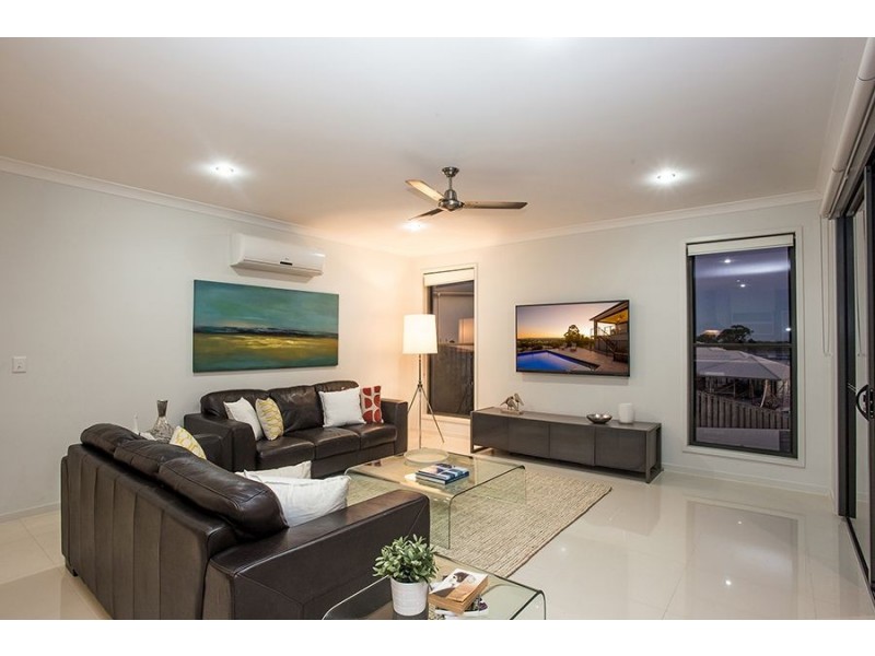9 Saltash Court, Coomera Waters QLD 4209