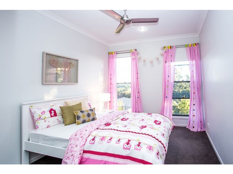 9 Saltash Court, Coomera Waters QLD 4209