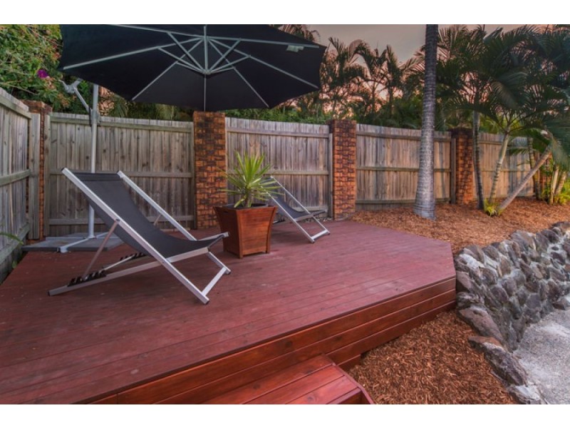 12 Surrey Court, Helensvale QLD 4212