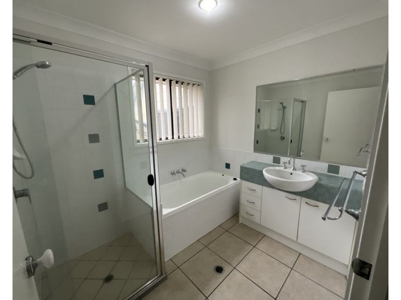 1 Glenridge, Upper Coomera QLD 4209