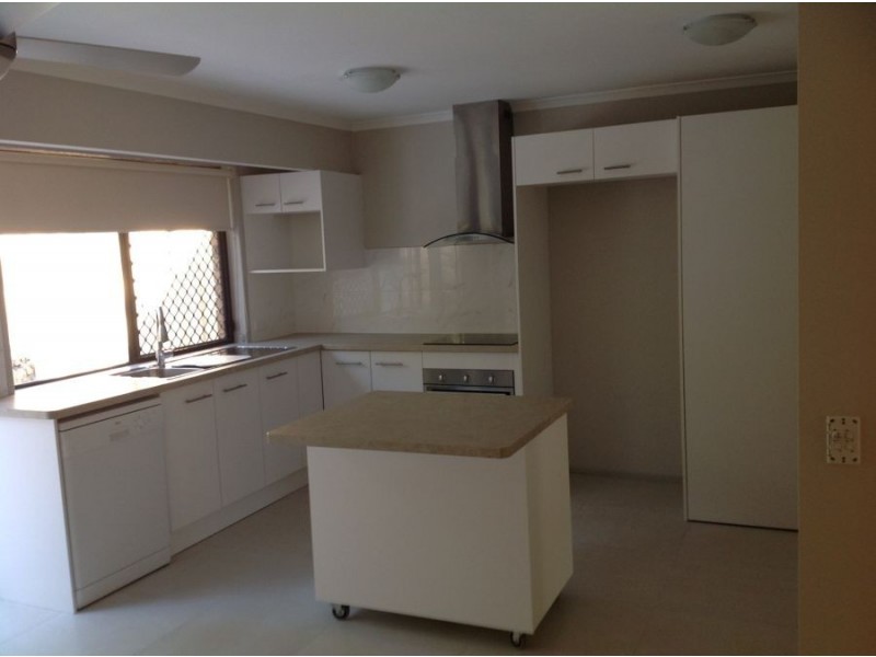 1/18 Columbia St, Oxenford QLD 4210