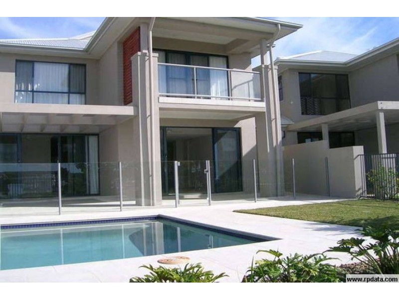 18 Brindabella Close, Coomera Waters QLD 4209