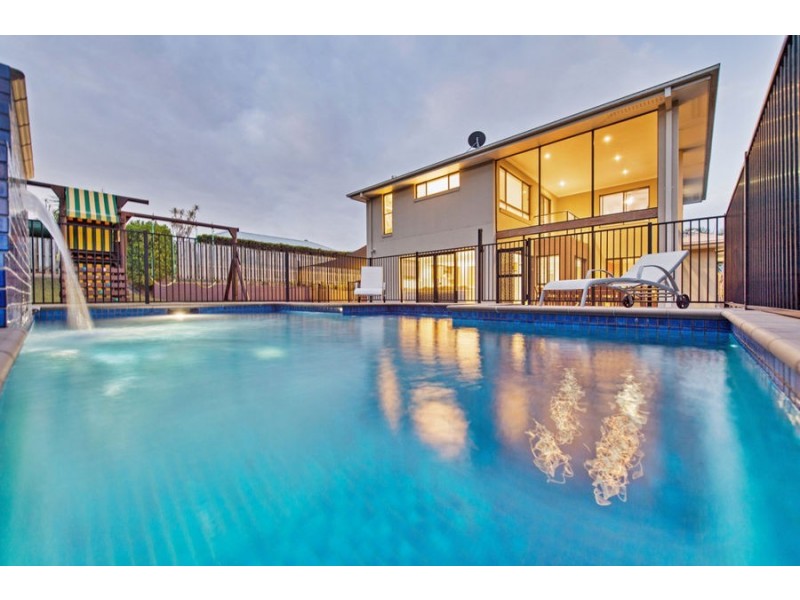 4 Drumbeat Place, Coomera Waters QLD 4209