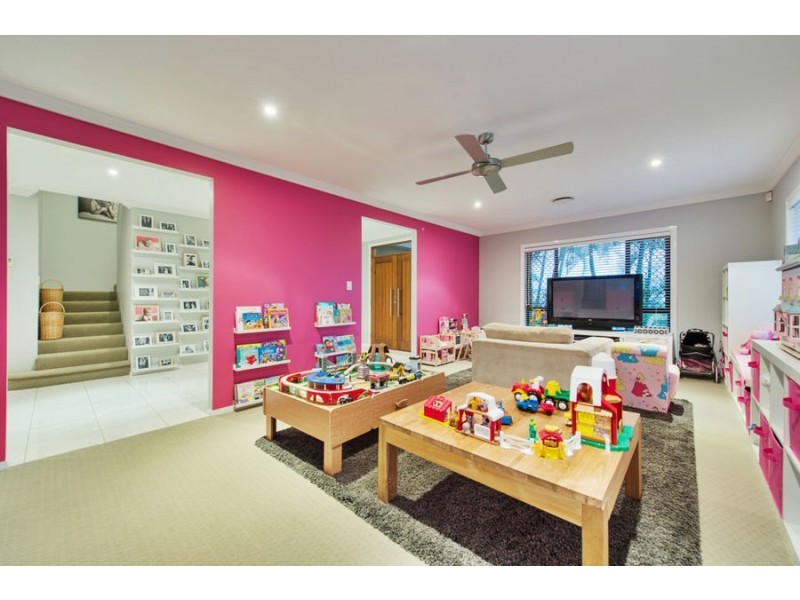 4 Drumbeat Place, Coomera Waters QLD 4209