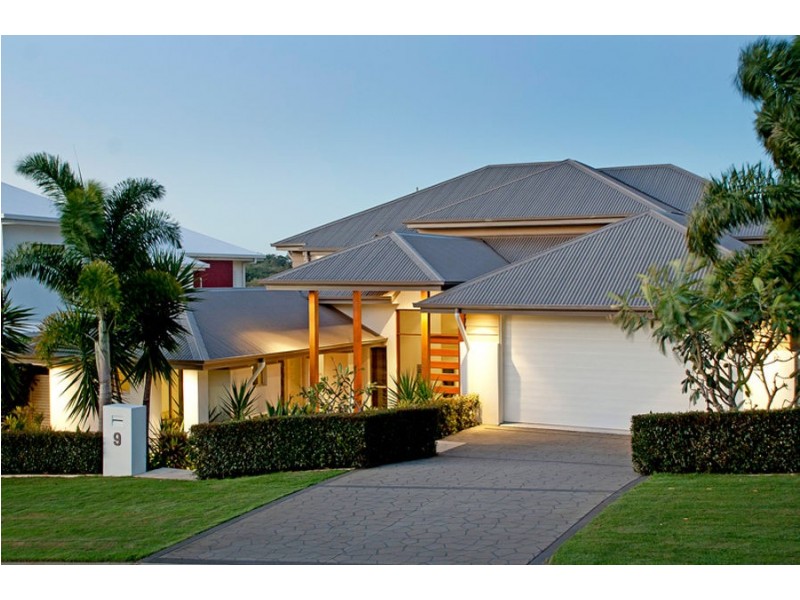 9 Village High Crescent, Coomera Waters QLD 4209
