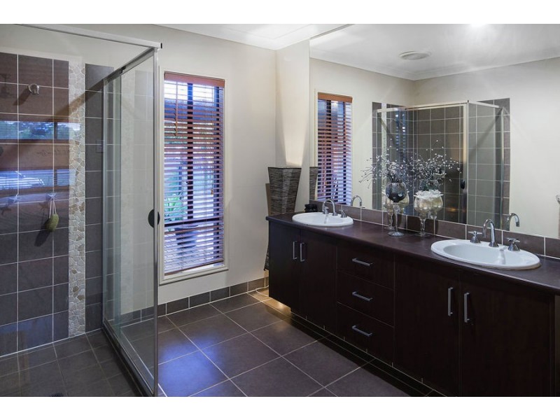 12 Ceil Circuit, Coomera Waters QLD 4209