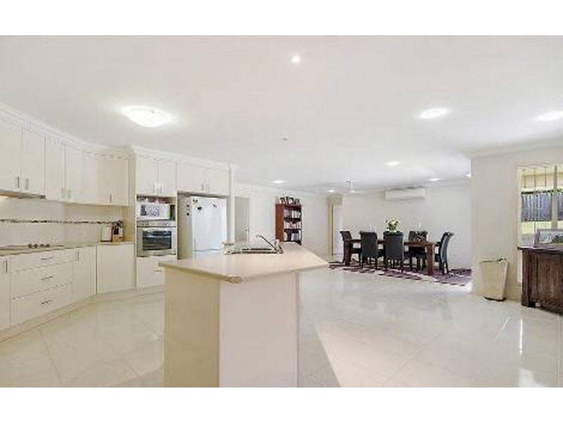3 Crusade Court, Coomera Waters QLD 4209