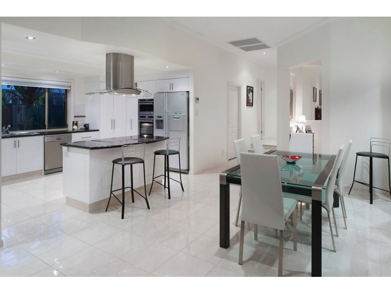 1 Cherana Lane, Coomera Waters QLD 4209