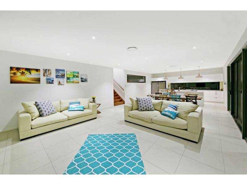 29 Pendragon Drive, Coomera Waters QLD 4209