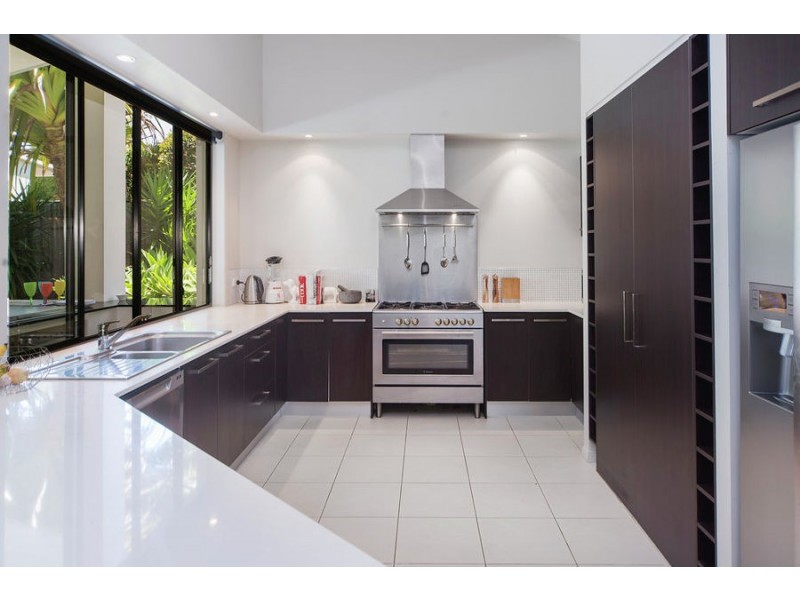 5 Crusade Court, Coomera Waters QLD 4209